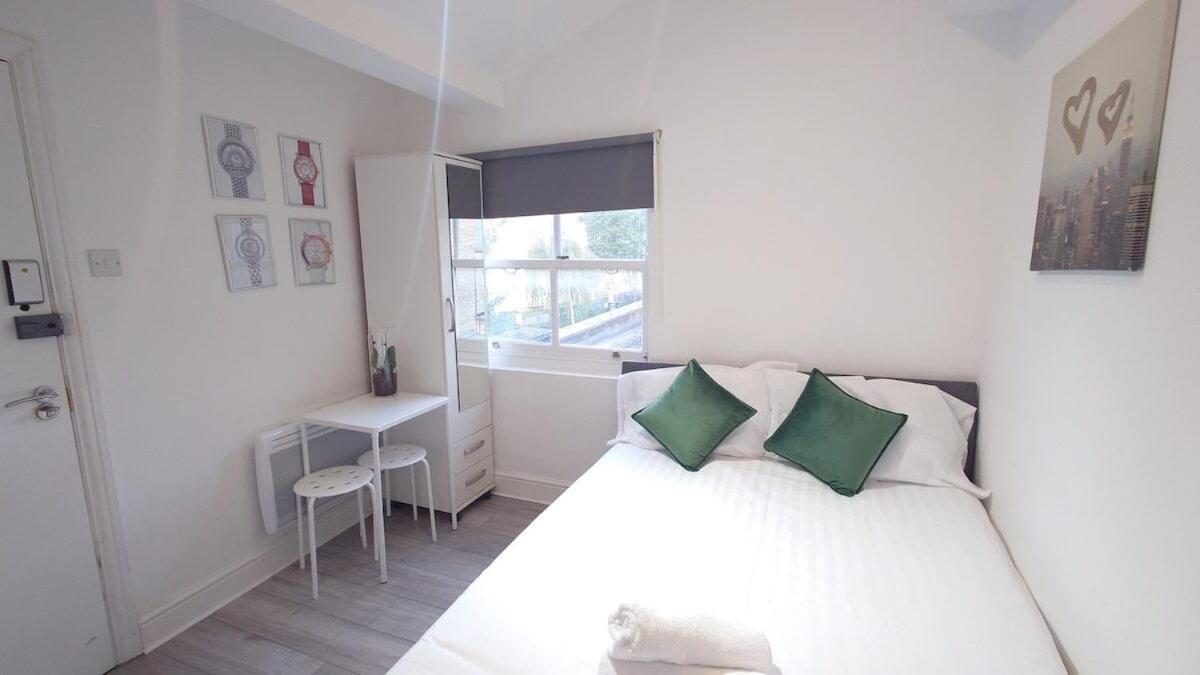 Comfort Camden Studio Apartments London Room photo